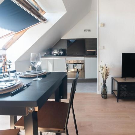 Bienvenue Chez Vous Tres Calme Et En Plein Centre Apartment Mantes-la-Jolie Bagian luar foto