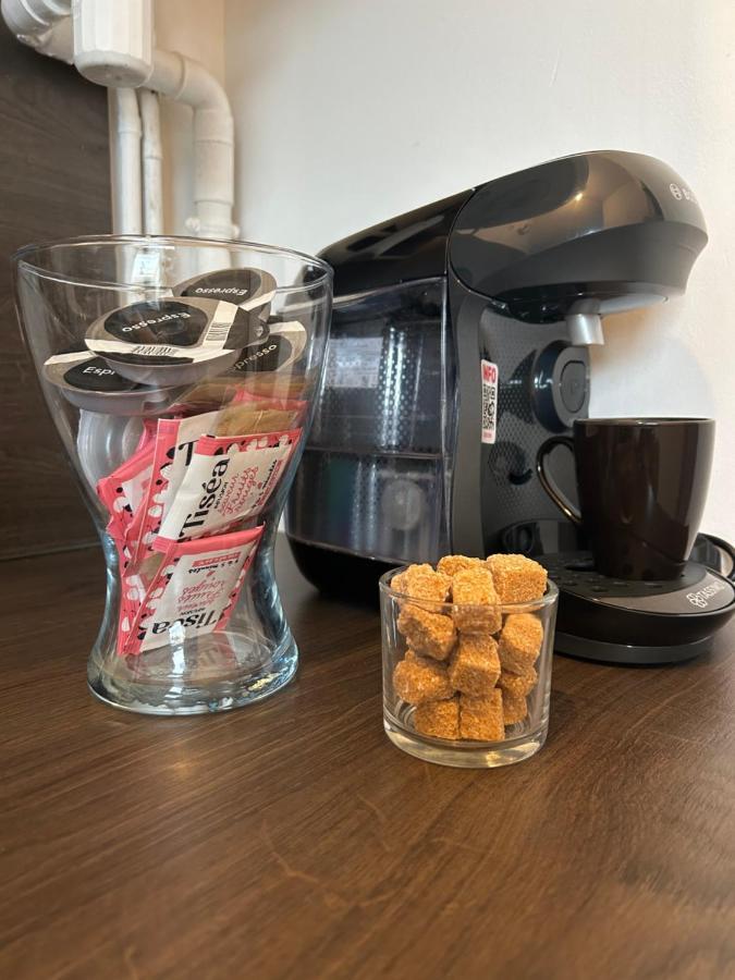 Bienvenue Chez Vous Tres Calme Et En Plein Centre Apartment Mantes-la-Jolie Bagian luar foto